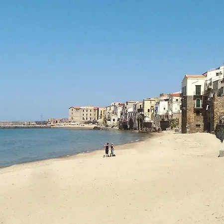 Isi07218 Sya Cefalù